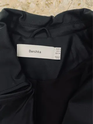 Giacca in pelle Bershka nera