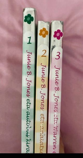 3 libros Junie B.Jones euskera