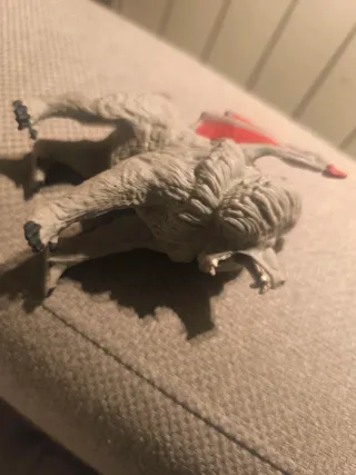 Muñeco figura fantasía con alas