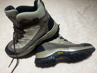 Botas de montaña Quechua hombre