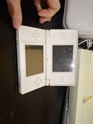 Nintendo DS Lite