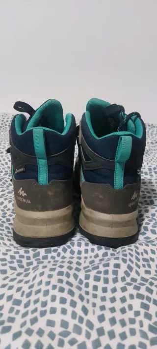 Botas de montaña Quechua Talla 35