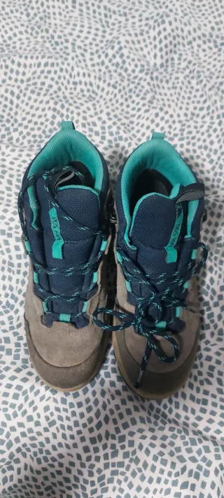 Botas de montaña Quechua Talla 35