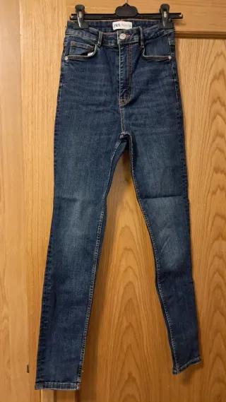 Pantalón vaquero Zara T.36
