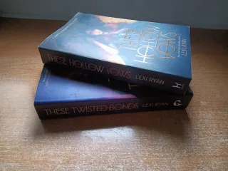 "These Hollow Vows" y "These Twisted Bonds"