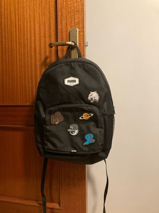 Mochila Puma Negra 25L.