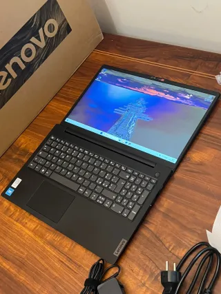 Portátil LENOVO V15 G2 IJL 256GB intel Celeron
