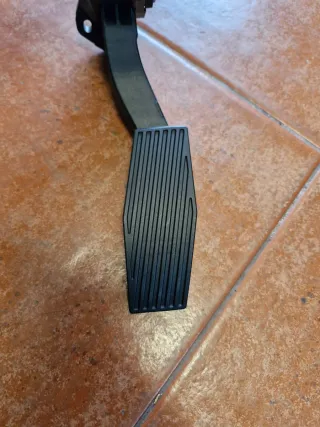 Pedal Acelerador Opel Insignia GM 13527352