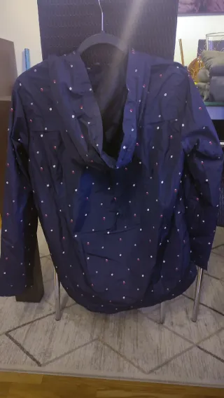 Chubasquero Azul T15-16 Estampado Nuevo