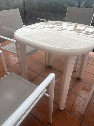 Conjunto mesa y 4 sillas terraza/jardín