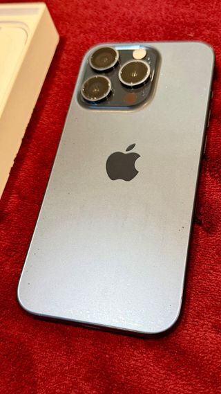 iPhone 15 Pro Azul 512GB + Fundas y protectores