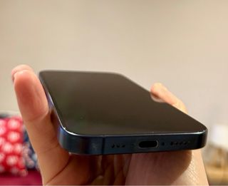 iPhone 15 Pro Azul 512GB + Fundas y protectores