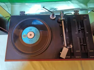 Tocadiscos Supertone Stereo IC Vintage