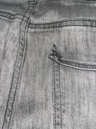 Lote 2 pantalones vaqueros (azul y gris)