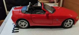 BMW Z4 1/18 Rojo