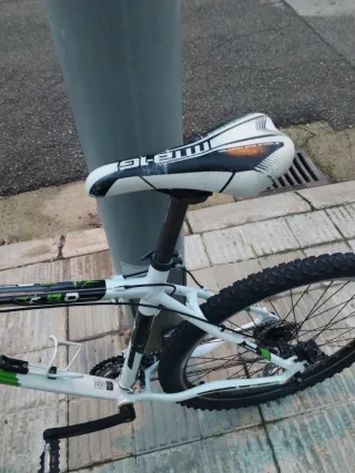 Bicicleta B'TWIN Racing 26 Talla M