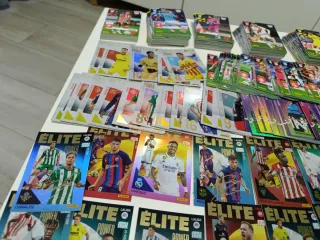 Cromos de fútbol Panini Elite