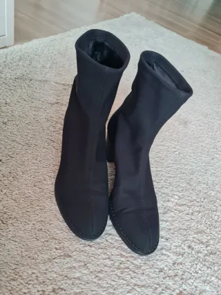 Botín elástico Mascaró negro