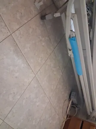 Cama geriátrica con motor