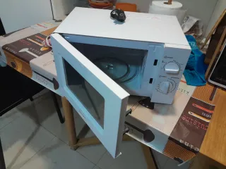 Microondas Bluesky Blanco venta en pamplona