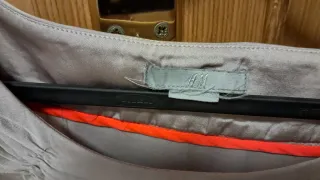 Camiseta H&M efecto seda gris T.M