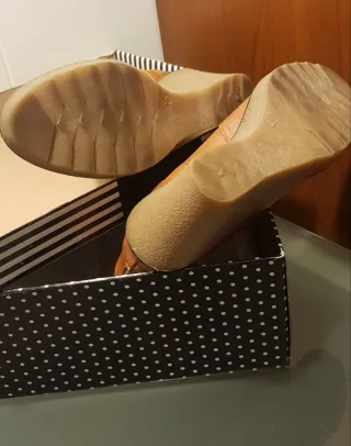 Botines cuero Minnelli de cuña