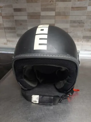 Casco Moto momo design