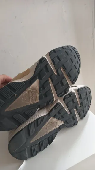 Zapatillas Nike Huarache Beige/Blanco