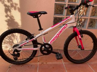 Bicicleta Megamo 20 Niña Blanca y Rosa