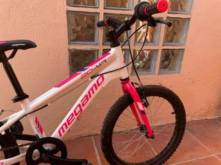 Bicicleta Megamo 20 Niña Blanca y Rosa