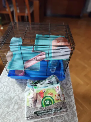 Jaula grande para hámster con accesorios,como nuev