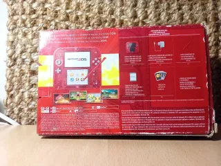 Caja Nintendo 2DS Edición Pokémon Rubí Omega