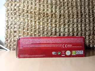 Caja Nintendo 2DS Edición Pokémon Rubí Omega