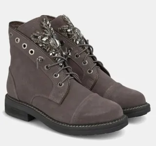 Botas Alma en Pena piel gris con abalorios T.37
