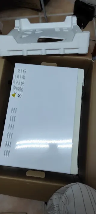 Microondas Candy 25L