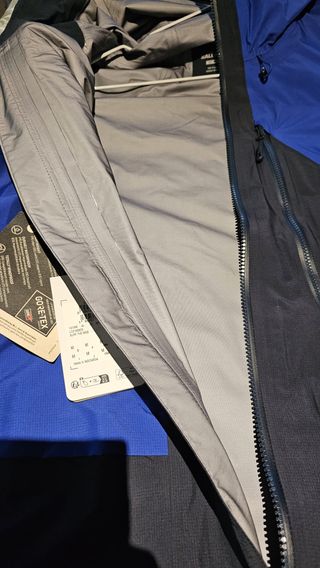 Chaqueta Salomon MTN GTX Impermeable