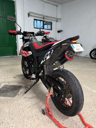 aprillia sx 125 supermotard