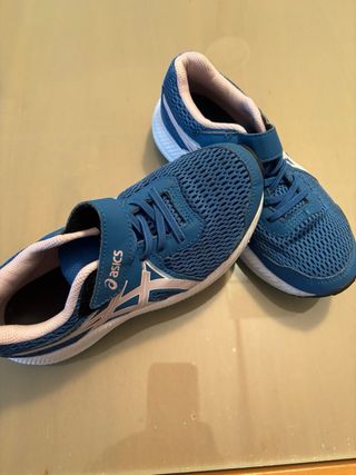 Zapatillas Asics Niños Azul y Blanco