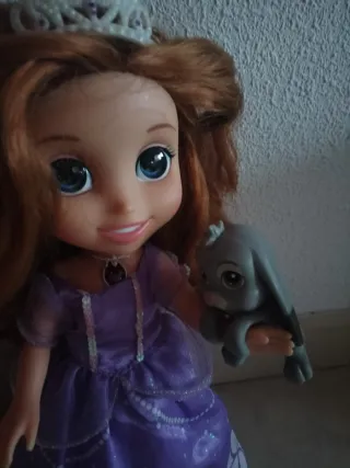 Muñeca Princesa Sofía Disney con Conejo