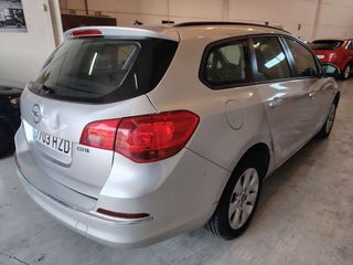 Opel Astra 2014