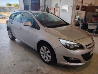 Opel Astra 2014