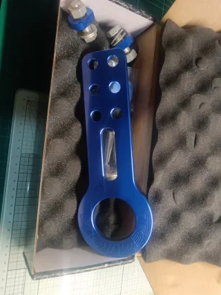 Gancho de remolque Tegiwa azul