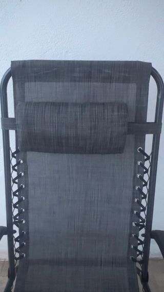 Silla reclinable con portavasos