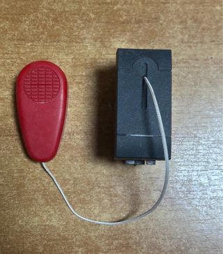 Pulsante unipolare a tirante Bticino Living L4033