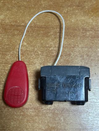 Pulsante unipolare a tirante Bticino Living L4033