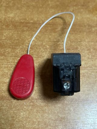 Pulsante unipolare a tirante Bticino Living L4033