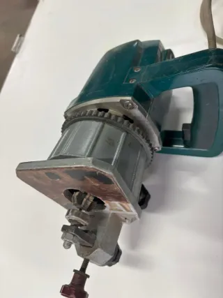 Fresadora Virutex AS 93