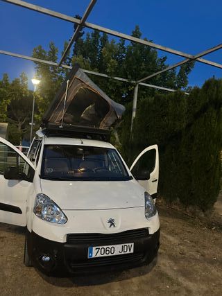 Camperizado Peugeot Partner 2015, Diesel, 75cv