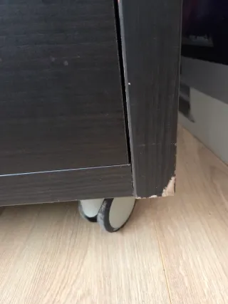 Mueble TV Ikea Besta Jägra, 5 ruedas Negro-Marrón