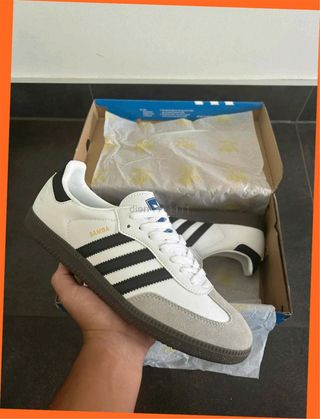 Adidas Samba Talla 39 Blancas y Negras